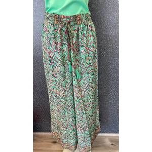 NEW YOLLY women's paisley pull on wide leg pants in multi